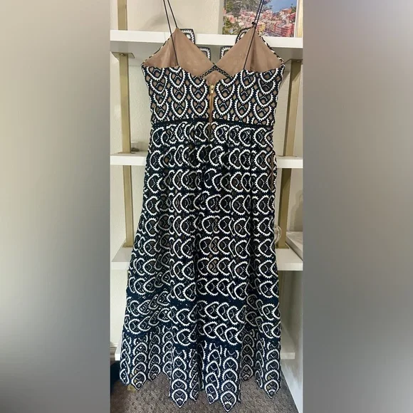 Self-Portrait navy and white azalea dress size 8 - Picture 6 of 6